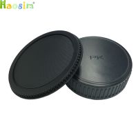 【In Stock】 iwhdbm 1คู่กล้องร่างกายหมวก + เลนส์ด้านหลังหมวกยามสำหรับ K10D K20D K200D K100D K-7 Kx K สำหรับ Pentax PK กล้อง