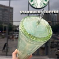 Starbuck ขาตั้งกล้องสตาร์บัคส์แก้วแบบมีหลอดเพชรเจียรสียูนิคอร์นสตาร์บัคแก้วน้ำพลาสติกสองชั้นความจุมาก710มล.