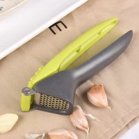 ETXNew type garlic press garlic rammer stainless steel garlic plastic handle plastic garlic rammer kitchen gadgets