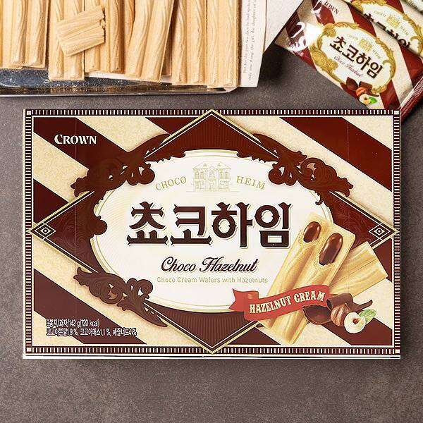 ขนมเกาหลี-crown-choco-heim-hazelnut-บิสกิตสอดไส้ช็อกโกแลตเฮเซลนัท-47g-142g