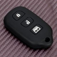 dvfggv HYQ12BBX HYQ12BAN Black Silicone 3 Buttons Car Remote Key Cover Case Fob Fit for Toyota 4Runner Sequoia RAV4 Highlander 2004