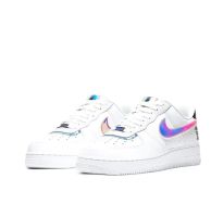 รองเท้าผ้าใบผช Nike Air Force 1 Low 07 LV8 "Good Game" เลเซอร์สีสันสดใสทนต่อการสึกหรอรองเท้าผ้าใบไม่ลื่นต่ำ unisex สีขาว รองเท้าผ้าใบผู้ชาย