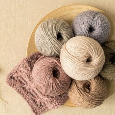 ไหมพรม Merino Wool แท้ 100% รุ่น Morandi 50 กรัม 75 เมตร เส้นใหญ่ นุ่ม ฟู สีสวยหรู