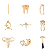 Medical Brooches Collection Crystal Uterus Microscope Scalpel Stomach ECG Tooth Pins Jewelry For Doctor Nurse