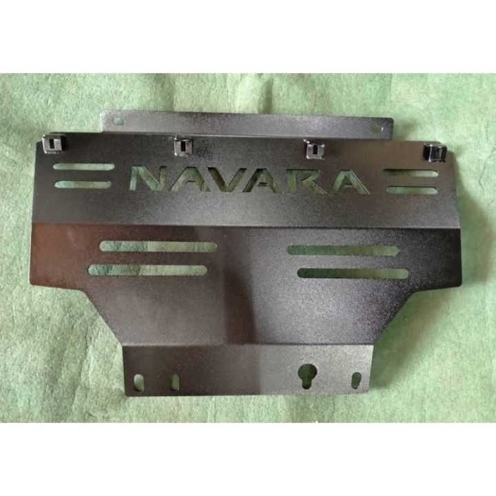 แผ่นกันแคร้ง-navara-np300-หนา-3-มม-เลือกอักษร-navara-np300-เลือกได้-5-สี-ติดตั้งแบบแทนของเดิมได้เลย-ไม่ต้องดัดแปลง