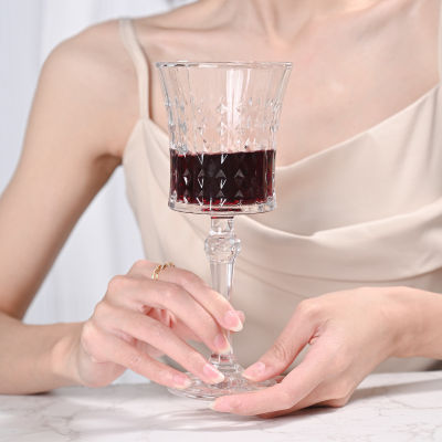 ถ้วยแก้วแก้วคริสตัลไวท์หรูแก้วไวน์แดงน่ารักแก้วไฟทรงยุโรปไวน์บ้านแก้วแชมเปญภาษาศาสตร์