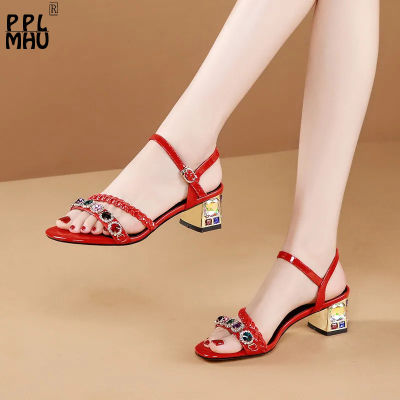 y Buckle Strap Non-Slip Designer Sandals 2021Fashion New Rhinestone Hollow Party Shoes British Style Red Women Wedding Shoes