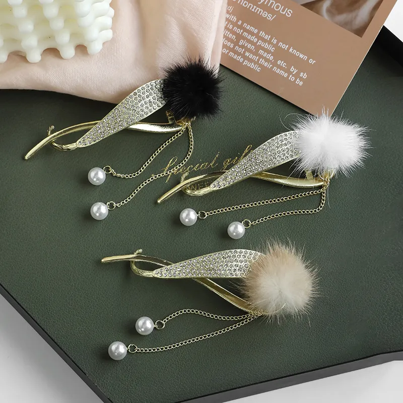 AISHGFashion Pearl Rhinestone Banana Hair Clip Korean Women's Hair Ball Tassel Pendant Hair Clip Hair Accessories | Lazada PH AISHGFashion Pearl Rhinestone Banana Hair Clip Korean Women's Hair Ball Tassel Pendant Hair Clip Hair Accessories | Lazada PH