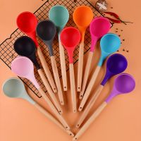 ☄♨✎ 31cm Food Grade Silicone Soup Ladle With Non-Slip Wooden Handle Ladle Spoons Heat Resistant Kitchen Cooking Spoon Serving Scoop