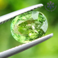 พลอยกรีน ทัวมาลีน ( Natural Green Tourmaline) 1.71 ct. สีเขียวอมเหลือง รูปร่างไข่ ภายในเนื้อพลอยมีตำหนิภายในเนื้อพลอย พลอยดิบไม่เผา การันตีพลอยแท้ 100%