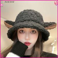 XUESHE สำหรับผู้หญิง น่ารักน่ารักๆ อบอุ่นและอบอุ่น หมวกชาวประมงหมวก ตุ๊กตาผ้าพลัฌ แกะหู หมวกทรงถัง