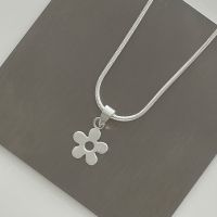 (pendant , เฉพาะจี้)  : BABY FLOWER PENDANT silver925 / จี้ดอกไม้เงินแท้ จี้ดอกไม้ จี้เงินแท้ / YOUR WISHLIST