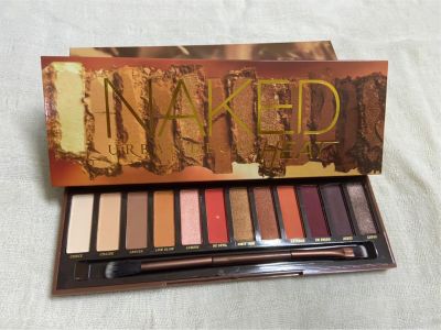 NAKED HEAT อายแชโดว์ 12สี