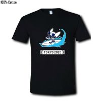 เสื้อยืดพรีเมี่ยมHH เสื้อยืดผ้าฝ้าย 100% พิมพ์ลายกราฟฟิค Miraitowa Surfing Tokyo Olympics สําหรับผู้ชายสีดํา เสื้อยืด new cotton