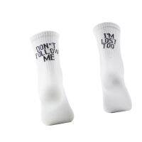 การออกแบบตัวอักษรตลก Unisex Sport Casual Soft Breathable Cotton Mid Tube Socks