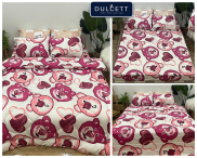 Set Ga Gối Mẫu Gấu Đỏ Chất Liệu Cotton Mềm Mại  Gồm 1 ga bo chun, 2 vỏ gối
