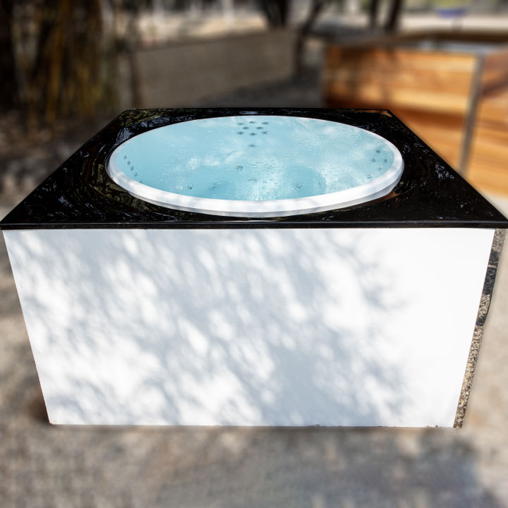 the-cocoon-all-in-one-acrylic-spa-made-in-chiang-mai-อ่างน้ำ-อ่างอาบน้ำอะคริลิค-แบบครบวงจร-ผลิตในจังหวัดเชียงใหม่