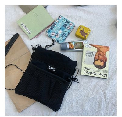 Jeannette_shopกระเป๋า LMC สไตล์เกาหลีตาข่าย กระเป๋าสะพาย กระเป๋าสะพายข้างตาข่ายเกาหลี กระเป๋าสะพายข้างผู้หญิง กระเป๋าแฟชั่น