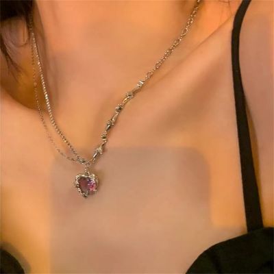 Vintage Punk Pink Love Heart Pendant Short Necklaces for Women Goth Korean Fashion Choker Necklace Y2K Aesthetic Jewelry Gifts