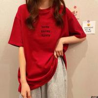 100 อารมณ์หญิงแมทช์ง่ายหลวมด้านบนสีแดงอินเทรนด์ฤดูใบไม้ผลิฤดูร้อน ins รุ่นใหม่สไตล์เกาหลี T เสื้อเสื้อเชิ้ตผ้าฝ้ายแขนสั้น