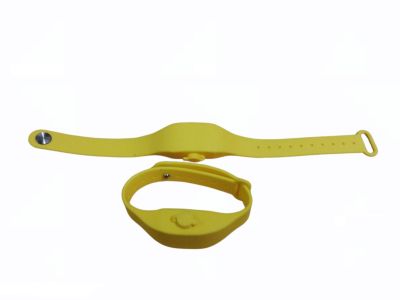 wristband สายรัดข้อมือซิลิโคน ใส่แอลกอฮอล์เจล พกพา สีหลือง แพคคู่