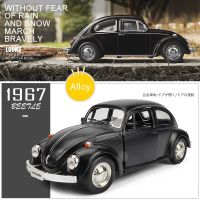 รถมินิ1:36 1967 VOLKSWAGEN Beatle โมเดลรถโลหะผสมคลาสสิกโมเดลรถของเล่นโลหะแบบจำลองขนาดเล็ก F346ยานพาหนะหล่อตาย