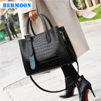 Bermoon Women S 2022 New Fashion Advanced Versatile Crocodile Pattern Handbag Trend Large Capacity Middle-Aged Single Shoulder Messenger Bag.กระเป๋า