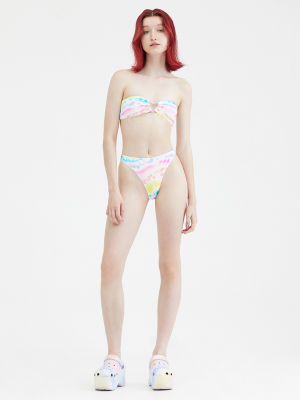 Kloset Ruched Bandeau Bikini Set (KK23-SW001) บีกีนี่ แต่งดีเทลอะไหล่หัวใจตรงอก ชุดว่ายน้ำ