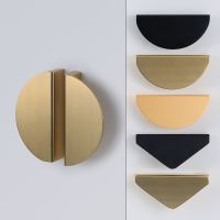 ✤○ Half Moon Cabinet Door Pull Modern Moon Shape Closet Handles Black Brass Gold Wardrobe Semicircle Knobs Furniture Handles