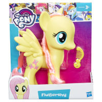 My Little Pony Fluttershy 8-Inch Pony Figure  มาย ลิตเติ้ล โพนี่ ตุ๊กตาม้าโพนี่ ลิขสิทธิ์แท้ ขนาด 8 นิ้ว มาพร้อมหวี