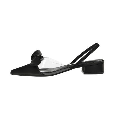 กระโปรงสีดำรองเท้าส้นเตี้ยรองเท้าแตะ Baotou ทรงนางฟ้าสำหรับฤดูใบไม้ผลิและฤดูร้อนประดับโบว์รองเท้าแหลมสีดำ