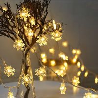 ไฟ LED คริสต์มาส 2023 ของตกแต่งปีใหม่ Snowflake Fairy Curtain String Lights เหมาะสำหรับตกแต่งบ้าน