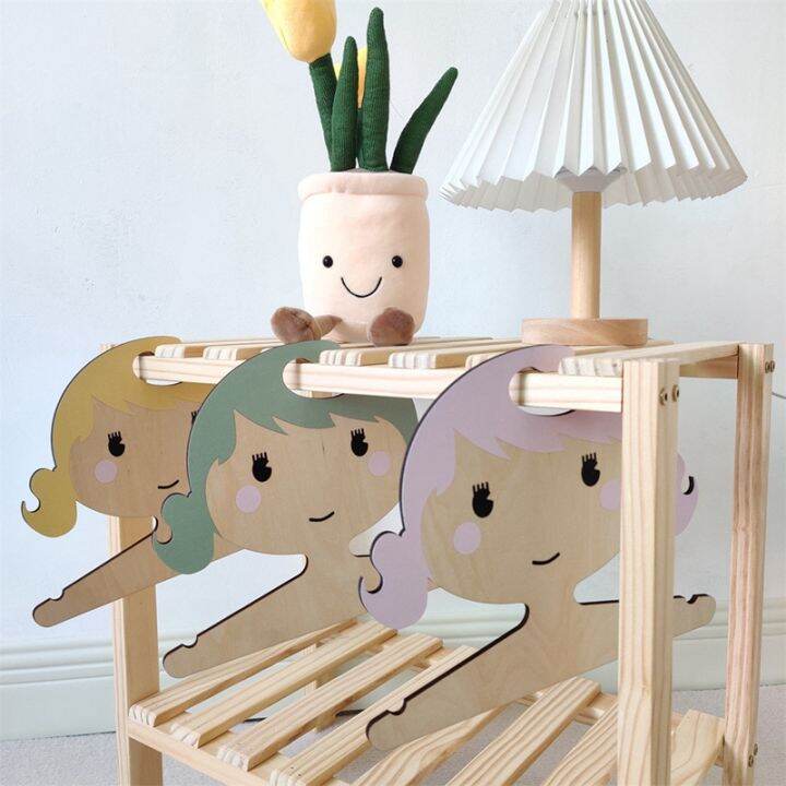 5pcs-mori-wooden-girl-shape-hanger-nordic-style-creative-home-childrens-room-baby-hanger-clothes-hanger