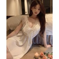 Ao Dai Premium Sense Pure Desire Silky Slide ฤดูร้อนชุดนอนเปิดสำหรับผู้หญิง Net Red Ice Lace เซ็กซี่ Halter หน้าอก Pad ชุดนอน