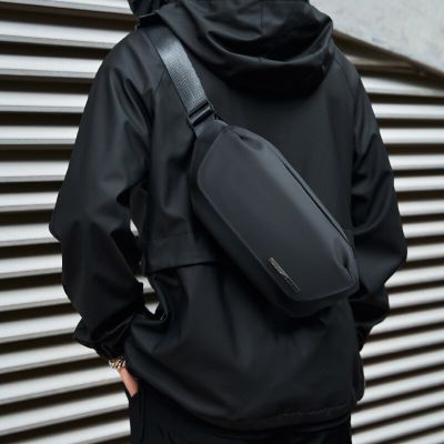New Multifunction Crossbody Bag For Men Anti-Theft Zipper 7.9Inch Ipad Waterproof Short Trip Lightweigt Chest Bag
