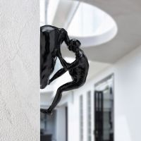 Creative Industrial Style Rock Climbing Man Resin Wall Hanging Decoration Statue Sculpture Figures Crafts Home Decor Ornaments