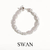 SWAN - Halo Emerald Baguette Bracelet  สร้อยข้อมือเงินแท้ ฝังเพชรคิวบิกเซอร์โคเนีย cubic zirconia