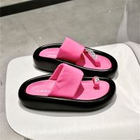 MIMIMASO web celebrity thick bottom anti-slip clip toe outside increased wear flip-flops female diamond yuanyang cool slippers ins