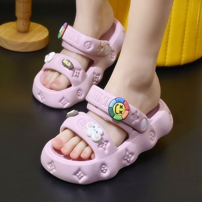 【July】 2023 new style thick-soled sandals and slippers for women who step on feces feeling outdoors summer