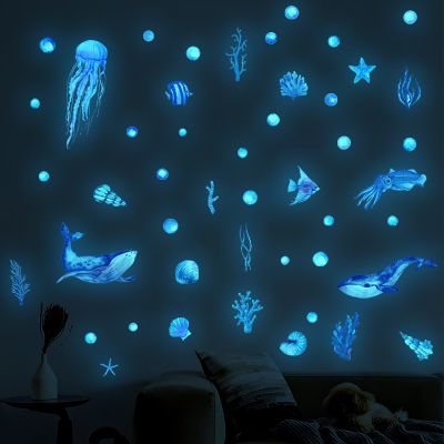 [24 Home Accessories] 2Pcs Nightlight Sea Animal สติ๊กเกอร์ติดผนัง Nightlight Creative Children 39; S Room Luminous Wallpaper Self-Adhesive Decor Sticker PVC
