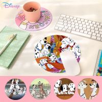 แผ่นรองเมาส์ Disney 102 Dalmations แผ่นรองเมาส์ทรงกลมแบบหนาแผ่นรองเมาส์ขนาดใหญ่คีย์บอร์ดเล่นเกมแผ่นรองจานแผ่นรองโต๊ะทำงานอุปกรณ์เสริมชุดโต๊ะ