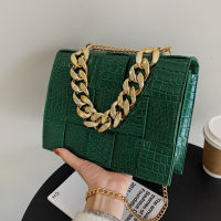 New fashion trendy ladies Crossbody high quality PU leather folds big chain one shoulder messenger bag