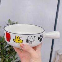 ชามแบบมีที่จับ Snoopy Peanuts วัสดุเป็นเซรามิคอย่างดี เข้าไมโครเวฟได้ ปลอดภัย ไม่มีสารตกค้าง ขนาด 15.3 cm ( 21 cm รวมที่จับ)