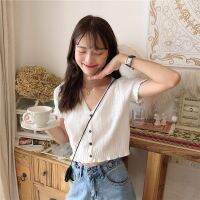 Xiaozhainv ✨ Women Korean fashion V-neck hollow Slim short All-Match simple short-sleeved Tshirt