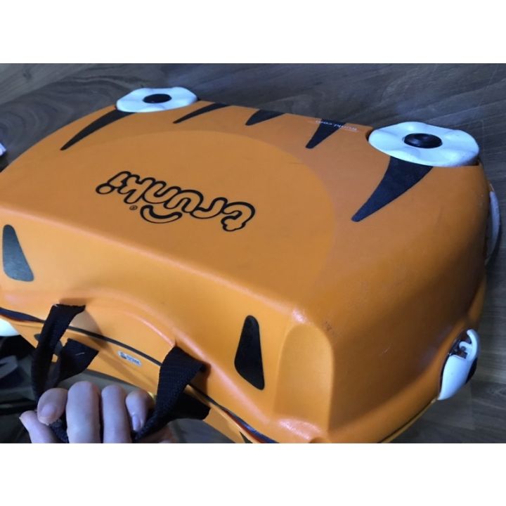 trunki-มือสอง-สีฟ้า-ลายเสือ-สภาพดี-ใช้ไปครั้งเดียว-ซื้อจาก-shop-กล่องเก็บ-lego-เลโก้-กระเป๋าเดินทางเด็ก-กระเป๋านักเรียน