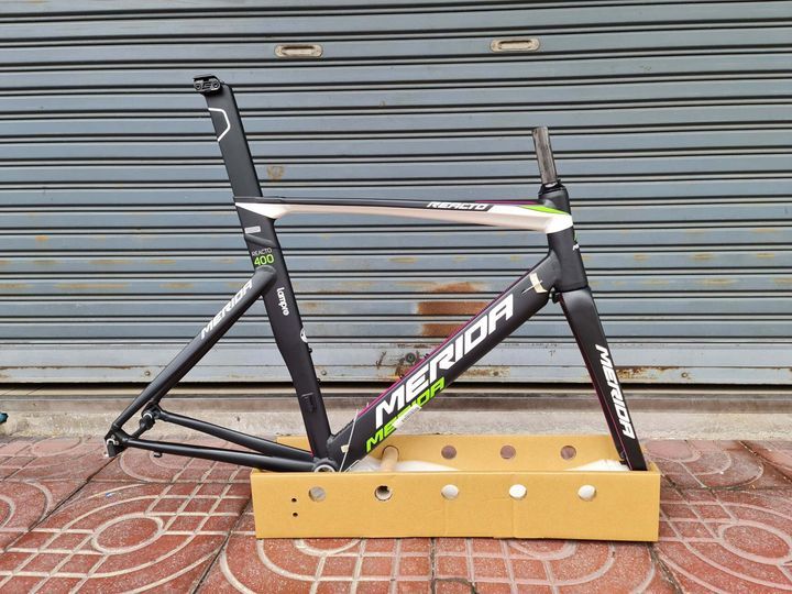 ผ่อน-0-เฟรม-เสือหมอบแอโร่-merida-reacto-เฟรมอลูตะเกียบฟูลคาร์บอน-สี-lampre-รหัส-400-แถมอแดปเตอร์หลังสำหรับใส่เบรคdirectmount