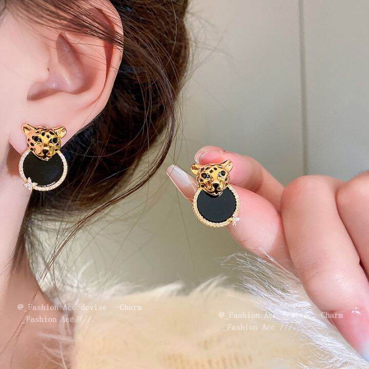 cod-needle-leopard-earrings-korean-minority-fashion-temperament-design-personality-wholesale