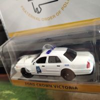 Greenlight Die-Casting 1:64สเกล2008 Ford Victoria Victoria จำลองรถตำรวจโลหะผสมแบบคงที่เครื่องประดับของเล่นวันหยุดสำหรับเด็ก