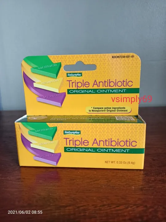 can you put triple antibiotic cream on dogs