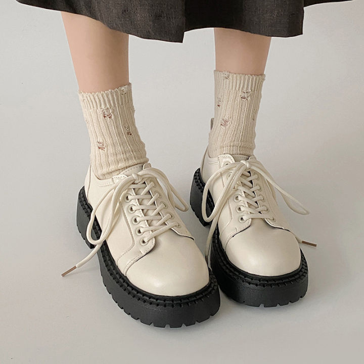 รองเท้าหนังแบบผูกเชือก-รองเท้านักเรียนแฟชั่น-รองเท้าส้นตึกสไตล์อังกฤษ-รองเท้าออกซ์ฟอร์ดวินเทจผู้หญิง